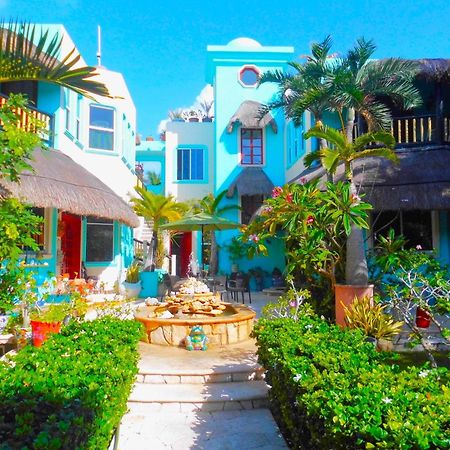 Casa Gatos Aparthotel Akumal Exterior photo